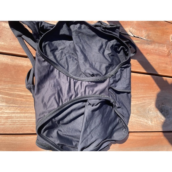 La Blanca Island Goddess One-Piece Swimsuit - Picture 6 of 7